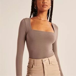 A&F Long-Sleeve Cotton Seamless Fabric Squareneck Bodysuit Size M